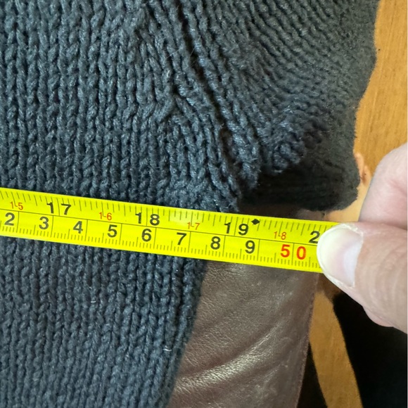 Stunning Vintage Beaded Sweater - Picture 8 of 8